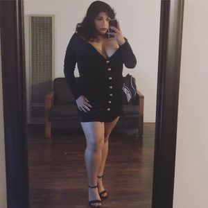 Off the Shoulder Velvet Button Up Dress